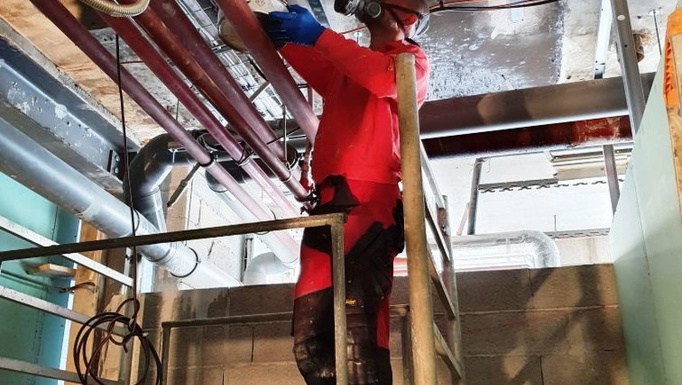 Etudes et pose de plats fibre carbone à Cannes