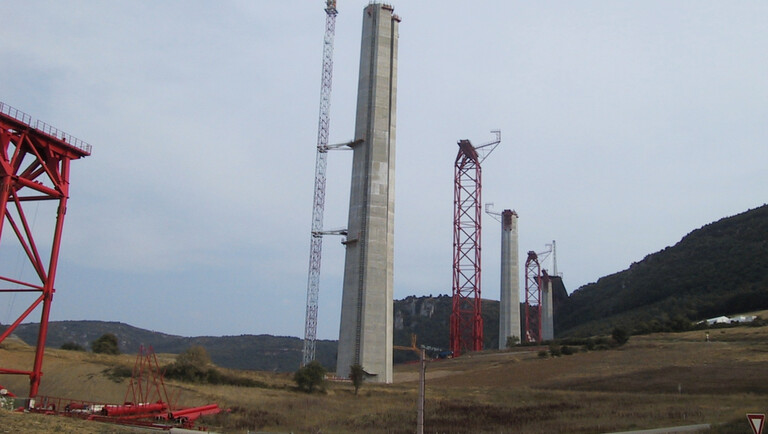 Dans nos archives: le viaduc de Millau